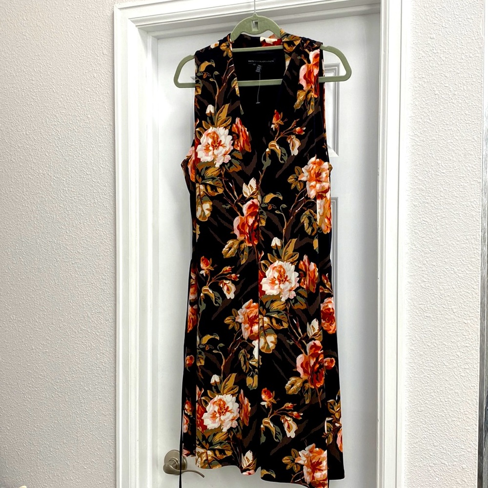 Transition to fall in this dress from White House Black Market (NWOT)